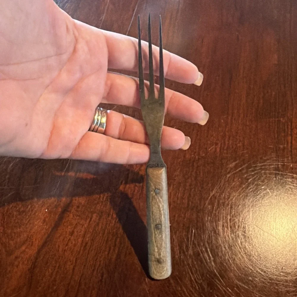 Wood Handle Flatware Lot 8 Primitive Carbon Steel Knives Forks Victoria Era Antq